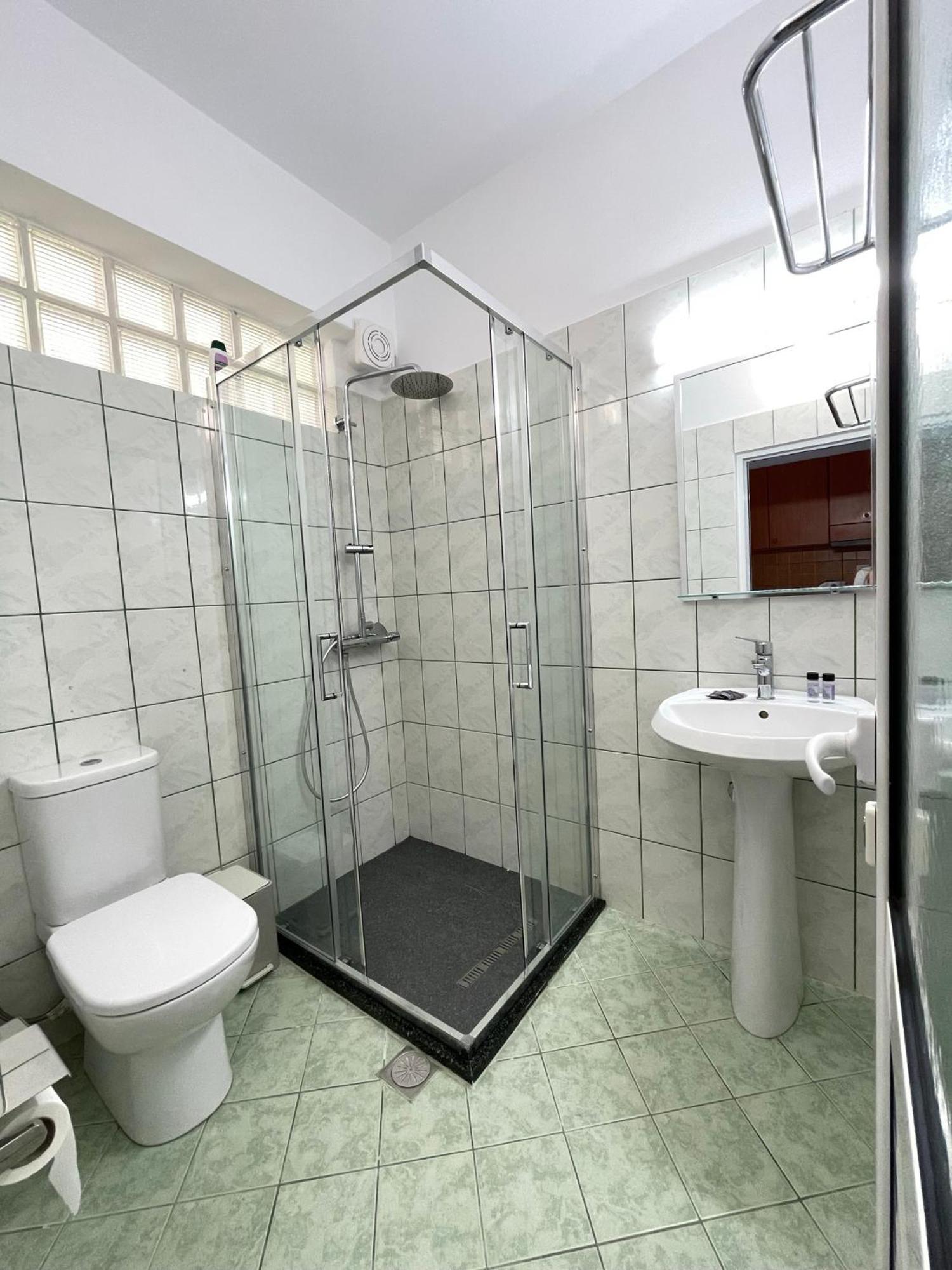 Spilea Apartments Himara Szoba fotó